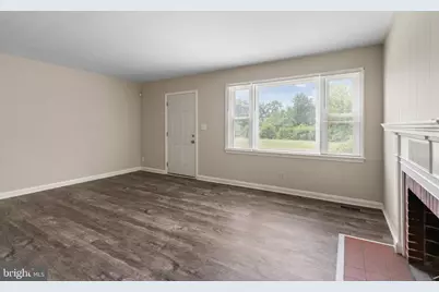 6023 Chinquapin Parkway, Baltimore, MD 21239 - Photo 5