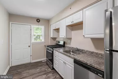 6023 Chinquapin Parkway, Baltimore, MD 21239 - Photo 11