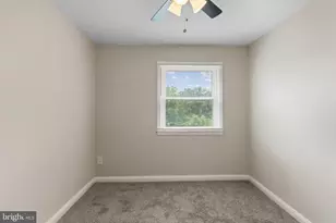 6023 Chinquapin Pkwy, Baltimore, MD 21239 - Photo 17