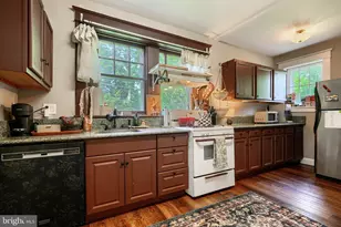4606 Cedar Garden Rd, Baltimore, MD 21229 - Photo 23