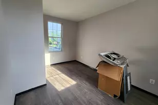 1730 N Ellamont St, Baltimore, MD 21216 - Photo 29