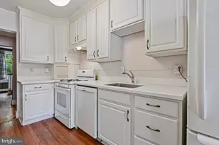 3910 Greenmount Ave, Baltimore, MD 21218 - Photo 11