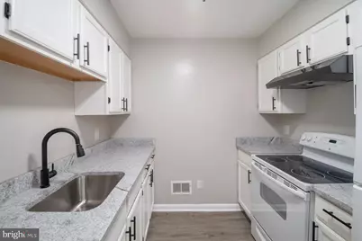 610 N Arlington Avenue #B, Baltimore, MD 21217 - Photo 9