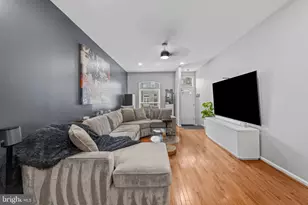 2512 E Fairmount Ave, Baltimore, MD 21224 - Photo 7