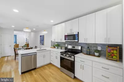 107 Fulton Avenue S, Baltimore, MD 21223 - Photo 13