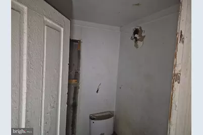 302 S Fulton Avenue, Baltimore, MD 21223 - Photo 5