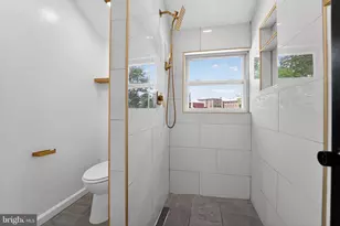 643 S Wickham Road S, Baltimore, MD 21229 - Photo 31