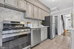 3906 Yolando Rd, Baltimore, MD 21218 - Photo 7
