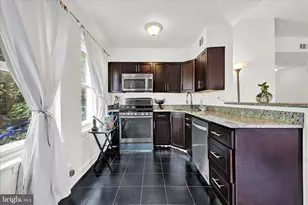 1227 Park Ave, Baltimore, MD 21217 - Photo 15