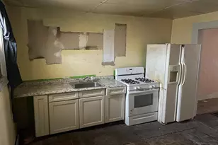 2033 Robb St, Baltimore, MD 21218 - Photo 5