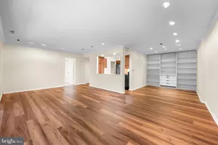 200 Cross Keys Rd, Baltimore, MD 21210 - Photo 9