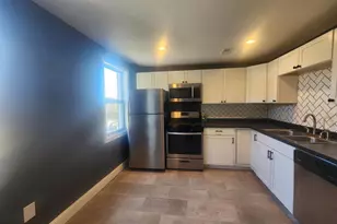 303 Folcroft St, Baltimore, MD 21224 - Photo 9