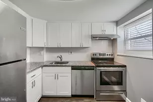 12 N Bradford St, Baltimore, MD 21224 - Photo 9