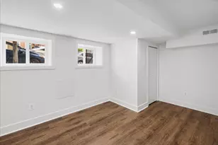 723 E 21st St, Baltimore, MD 21218 - Photo 29