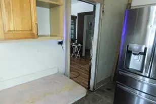 11 S Wickham Rd, Baltimore, MD 21229 - Photo 13