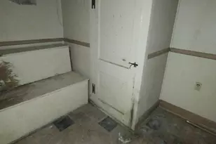 11 S Wickham Rd, Baltimore, MD 21229 - Photo 29
