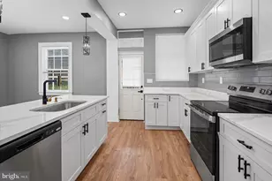 7 York Ct, Baltimore, MD 21218 - Photo 13