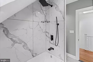 7 York Ct, Baltimore, MD 21218 - Photo 25