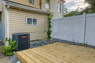 602 E 36th St, Baltimore, MD 21218 - Photo 41