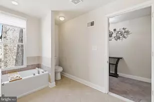 446 E 22nd St, Baltimore, MD 21218 - Photo 27