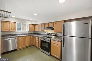 2340 Fleet St, Baltimore, MD 21224 - Photo 9