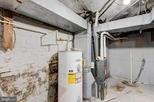 827 N Howard St, Baltimore, MD 21201 - Photo 49