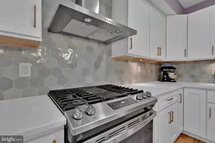 624 W 33rd St, Baltimore, MD 21211 - Photo 17