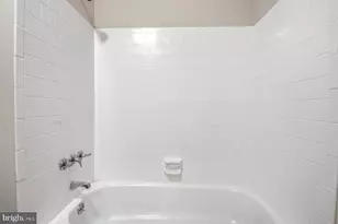 523 N Patterson Park Ave, Baltimore, MD 21205 - Photo 11
