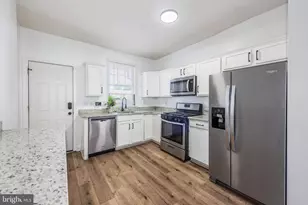 2520 E Eager St, Baltimore, MD 21205 - Photo 9