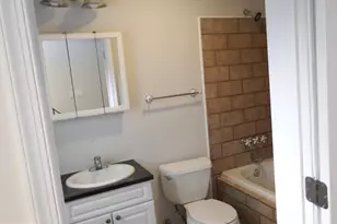 924 S Robinson St, Baltimore, MD 21224 - Photo 9