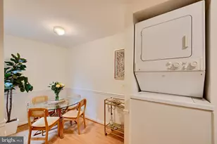 3 Hamburg Street E, Baltimore, MD 21230 - Photo 7