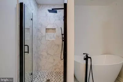 1221 E Oliver Street, Baltimore, MD 21202 - Photo 37