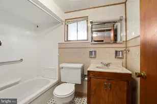 6216 McClean Blvd, Baltimore, MD 21214 - Photo 25