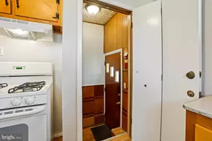 6216 McClean Blvd, Baltimore, MD 21214 - Photo 11