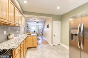 208 S Robinson St, Baltimore, MD 21224 - Photo 19
