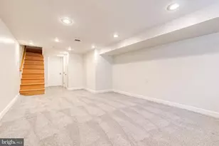 208 S Robinson St, Baltimore, MD 21224 - Photo 31