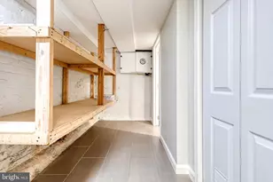 208 S Robinson St, Baltimore, MD 21224 - Photo 33