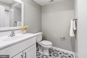1020 N Eden St, Baltimore, MD 21205 - Photo 25