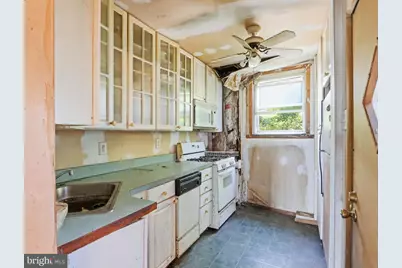 916 E 36th Street, Baltimore, MD 21218 - Photo 19