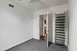 225 N Edgewood St, Baltimore, MD 21229 - Photo 11