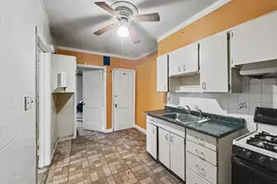 225 N Edgewood St, Baltimore, MD 21229 - Photo 17