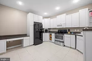 3527 Falls Rd, Baltimore, MD 21211 - Photo 9