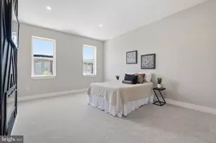 326 E 22nd St, Baltimore, MD 21218 - Photo 23