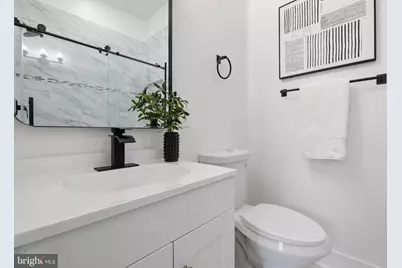 326 E 22nd Street, Baltimore, MD 21218 - Photo 17