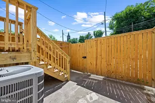 126 N Mount St, Baltimore, MD 21223 - Photo 31