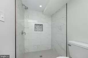 1423 Locust St, Baltimore City, MD 21226 - Photo 25