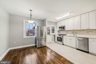 38 Upmanor Rd, Baltimore, MD 21229 - Photo 9