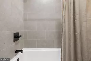 2906 Parkwood Ave, Baltimore, MD 21217 - Photo 15