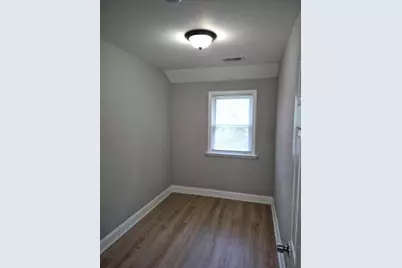 929 E 41st Street, Baltimore, MD 21218 - Photo 9