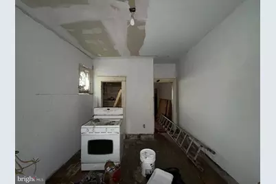 2327 W Lexington Street, Baltimore, MD 21223 - Photo 11